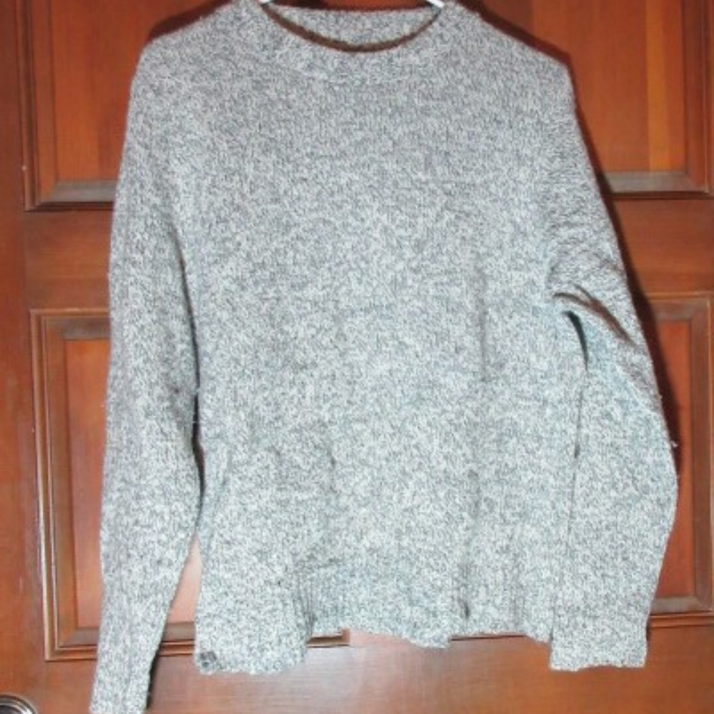 DEERSKIN TRADING POST Gray Sweater Medium